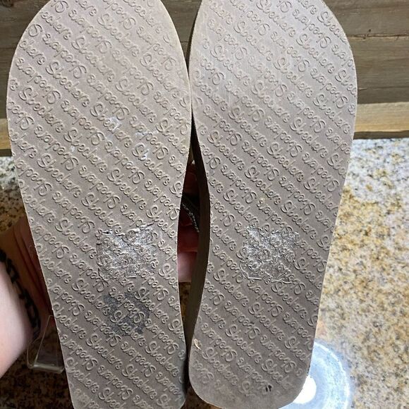 Skechers yoga Foam Grey beaded wedge flip flops - Picture 3 of 4